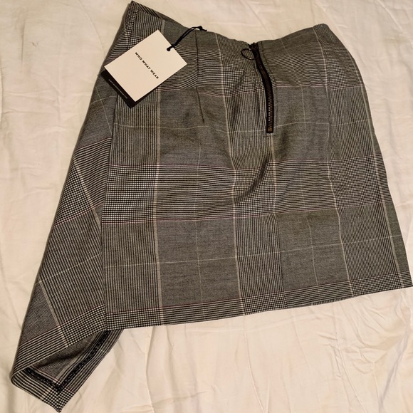 Pin striped skort - Picture 3 of 3